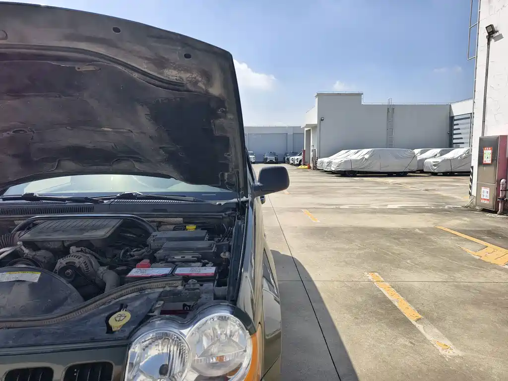 Jeep Grand Cherokee (Import) — миниатюра 16