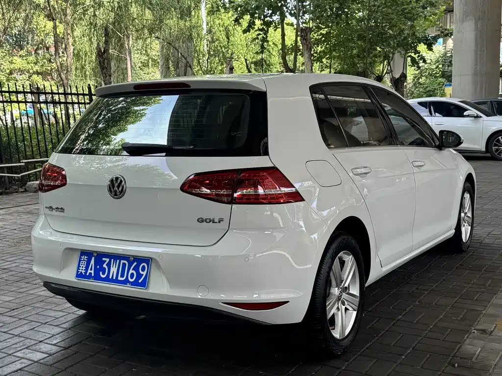 Volkswagen Golf — миниатюра 5