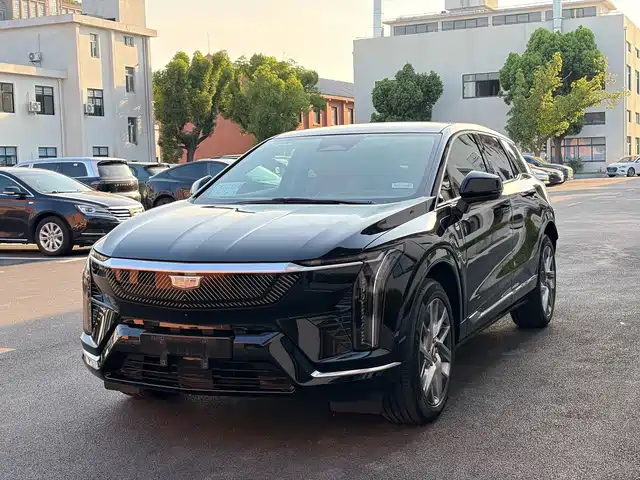 2025 Cadillac XT4