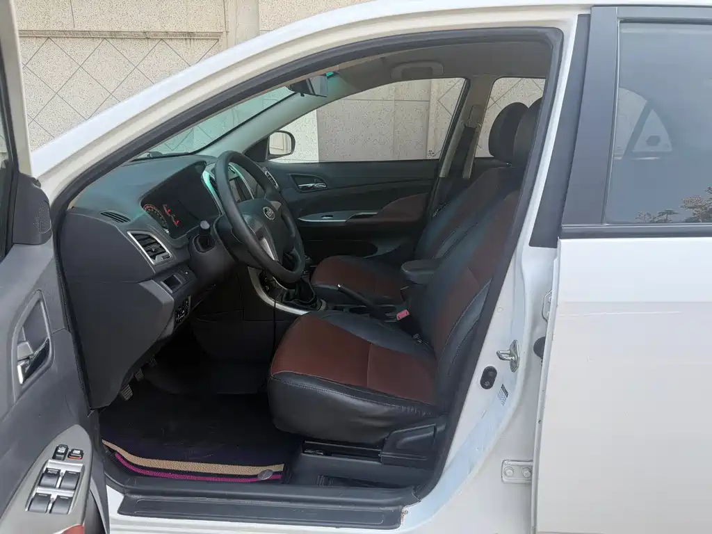BYD F3 — миниатюра 6