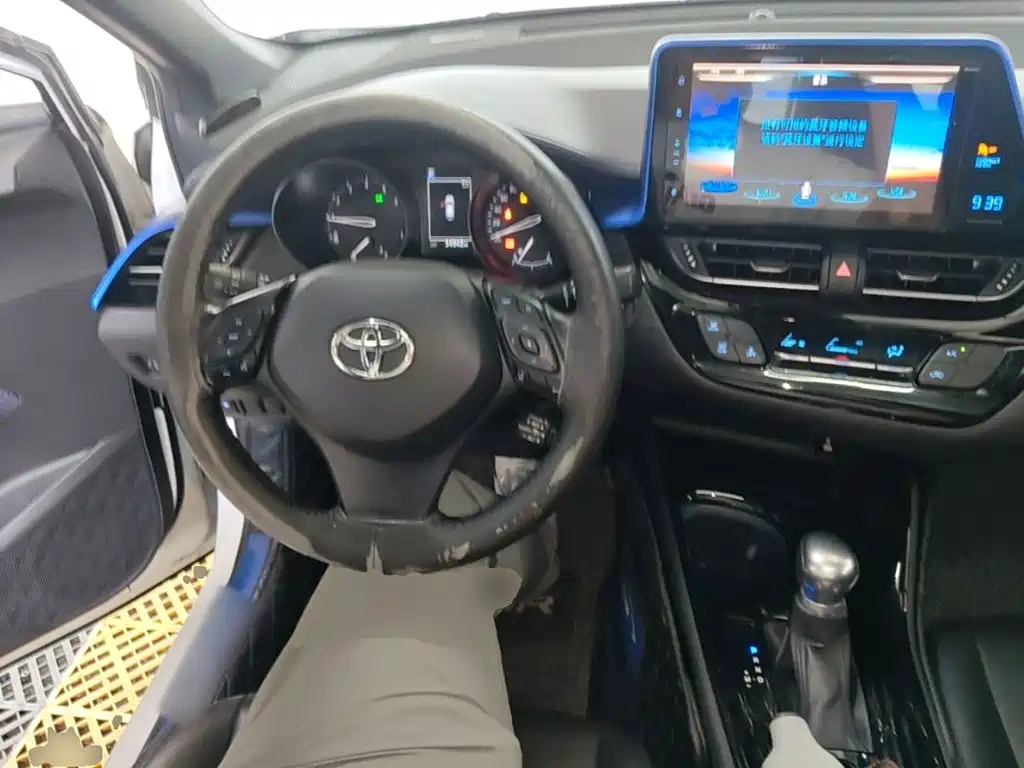 Toyota C-HR — миниатюра 10