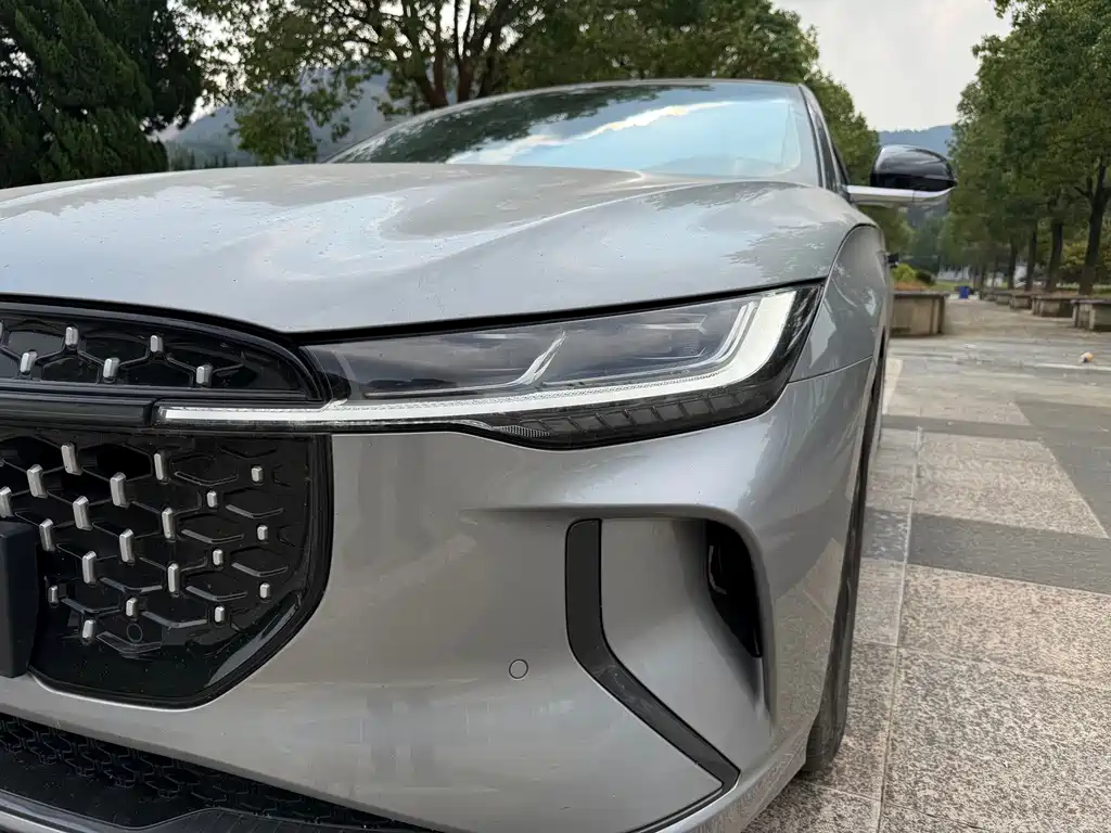 Lincoln Z — миниатюра 9