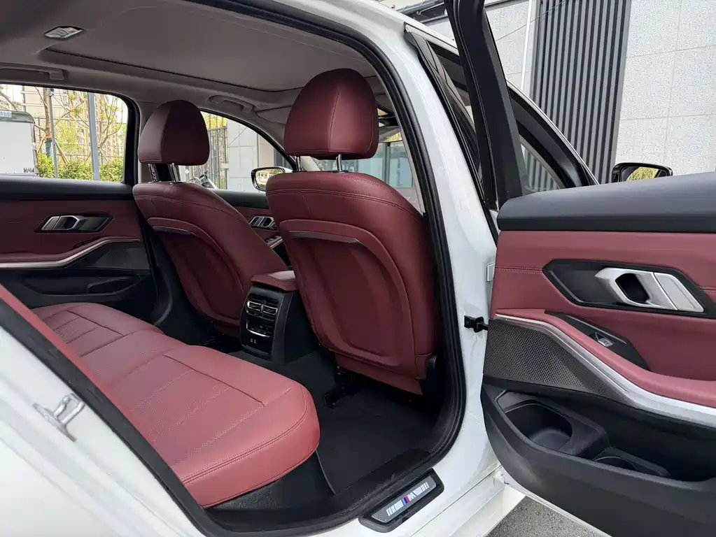 BMW 3 Series — миниатюра 10