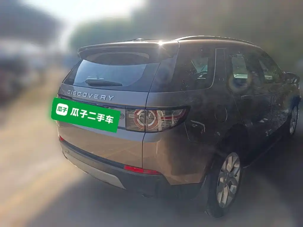 Land Rover Discovery Sport — миниатюра 6