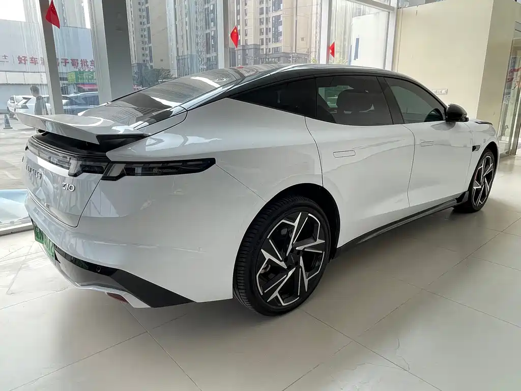Lynk & Co Z10 — миниатюра 7