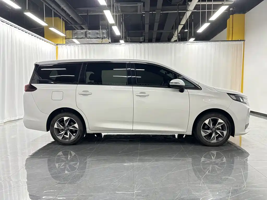 GAC Motor Trumpchi M6 — миниатюра 8
