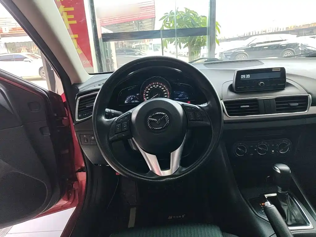 Mazda 3 Axela — миниатюра 11