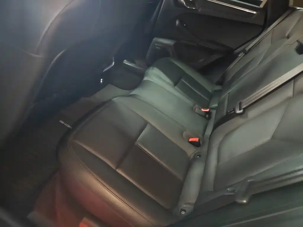 Porsche Macan — миниатюра 17