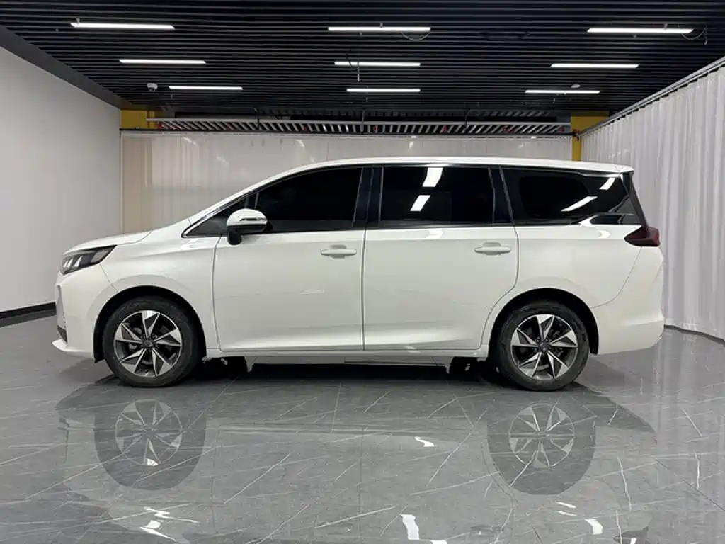 GAC Motor Trumpchi M6 — миниатюра 3