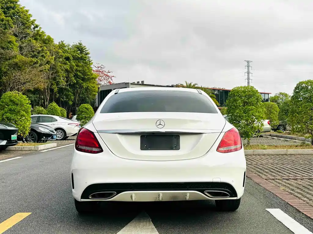 Mercedes-Benz C-Class — миниатюра 5