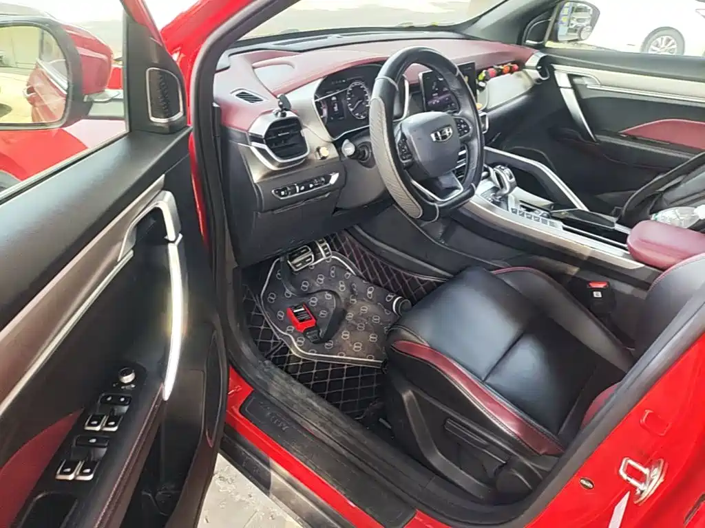 Geely Binyue — миниатюра 16
