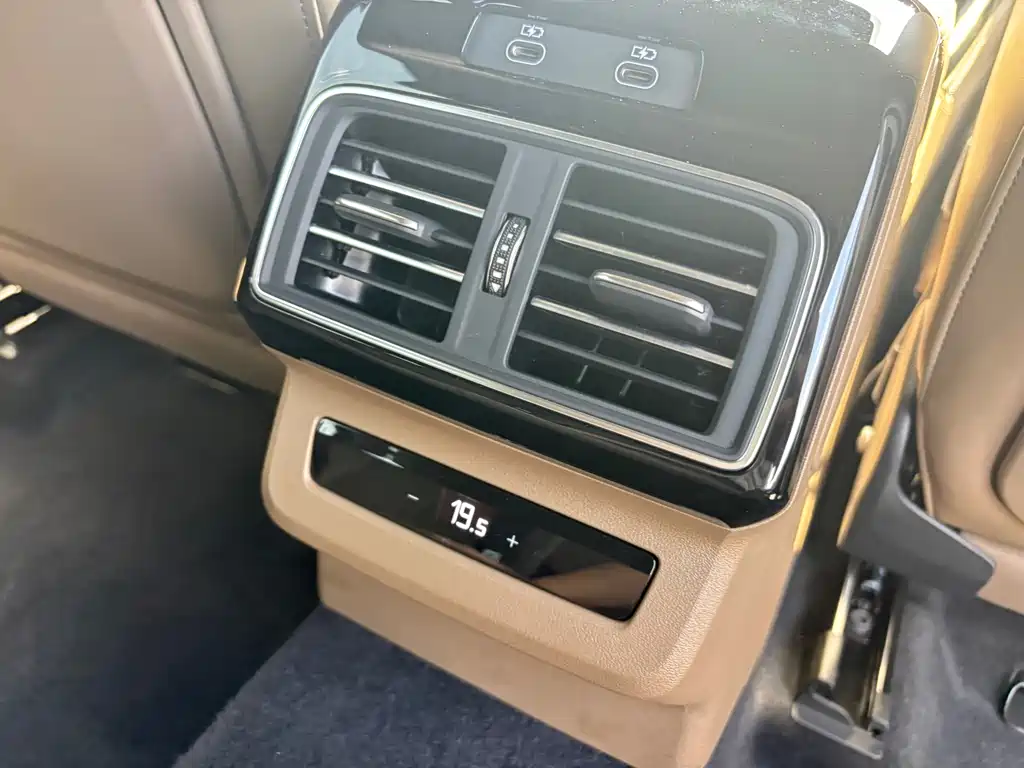 Audi Q5L — миниатюра 10