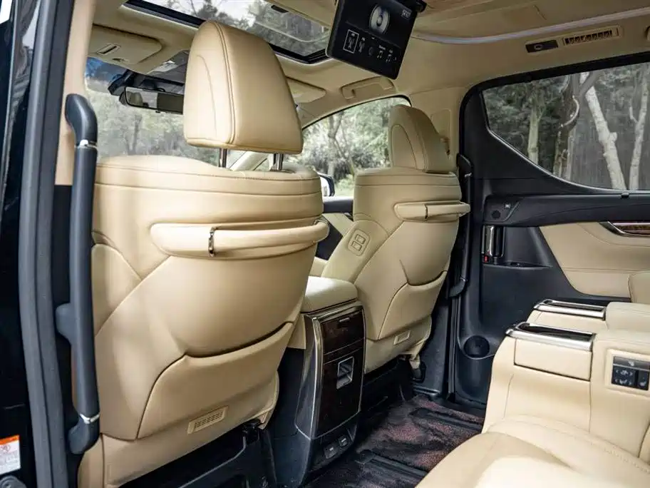 Toyota Alphard 2019 2.5L Luxury