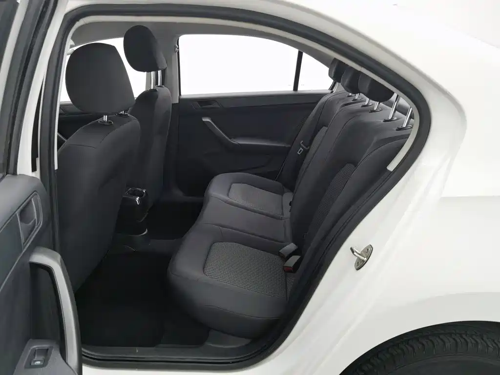 Volkswagen Santana — миниатюра 15