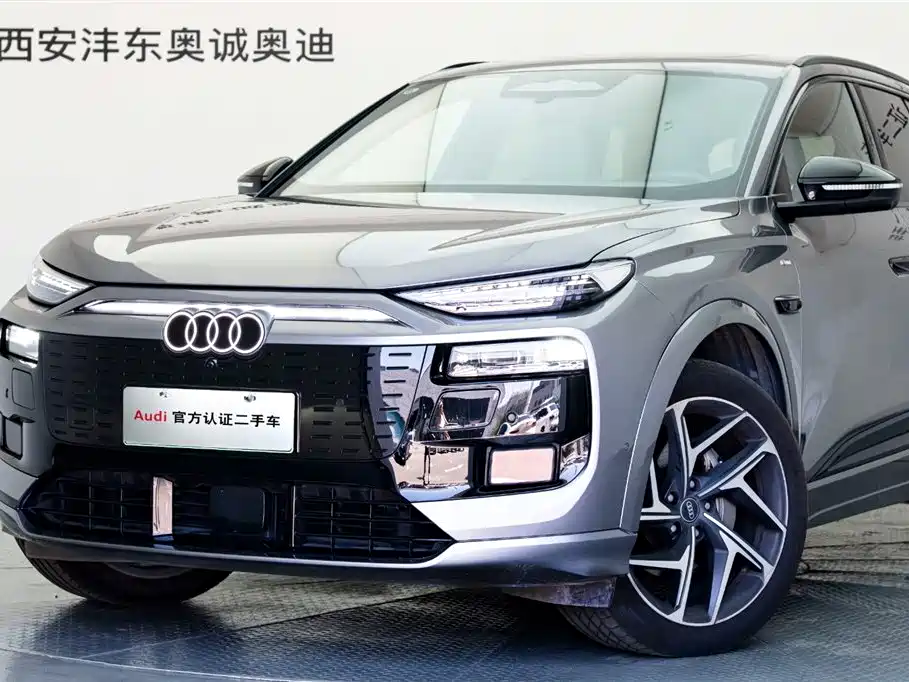 Audi Q6L e-tron