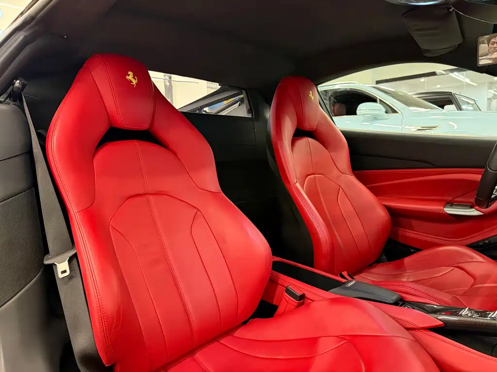 Ferrari F8 — миниатюра 7