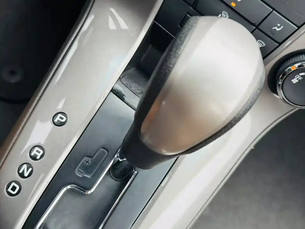 Chevrolet Cruze — миниатюра 16