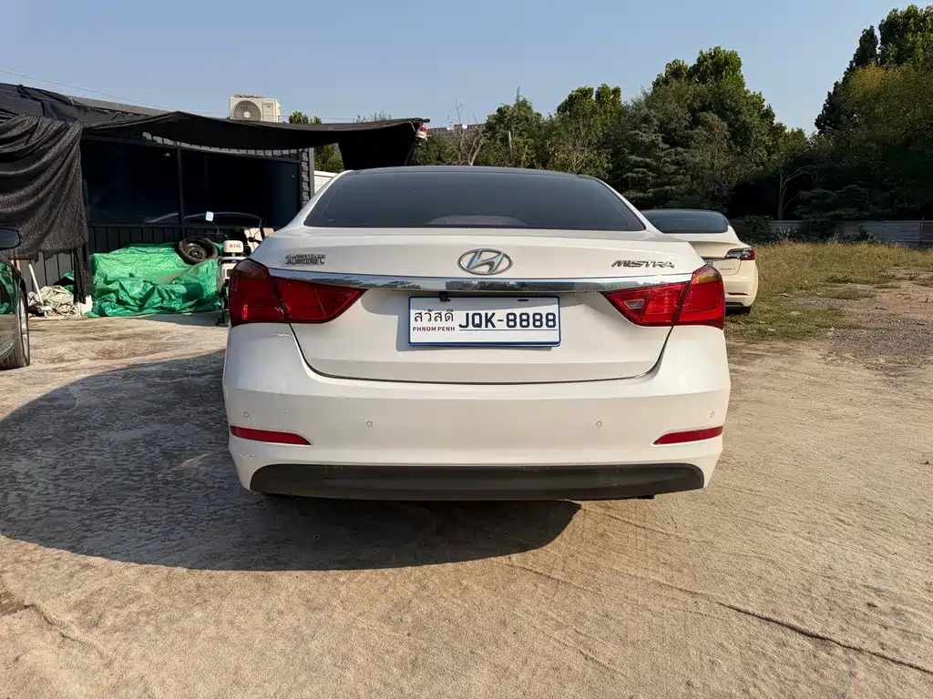 Hyundai Mistra — миниатюра 8