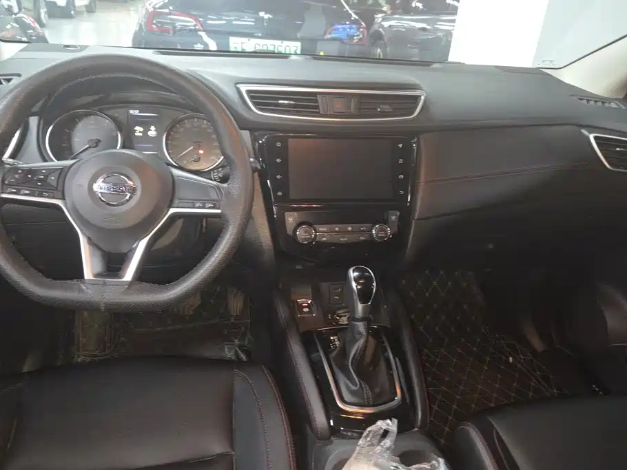 Nissan Qashqai — миниатюра 12