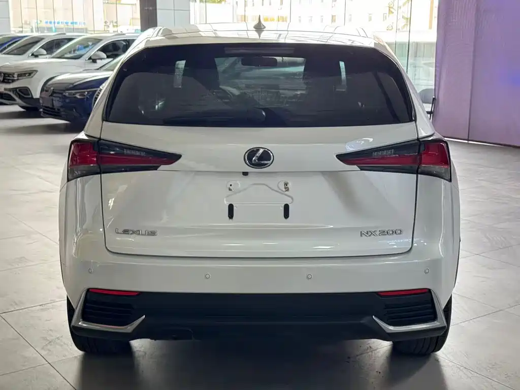 Lexus NX — миниатюра 4