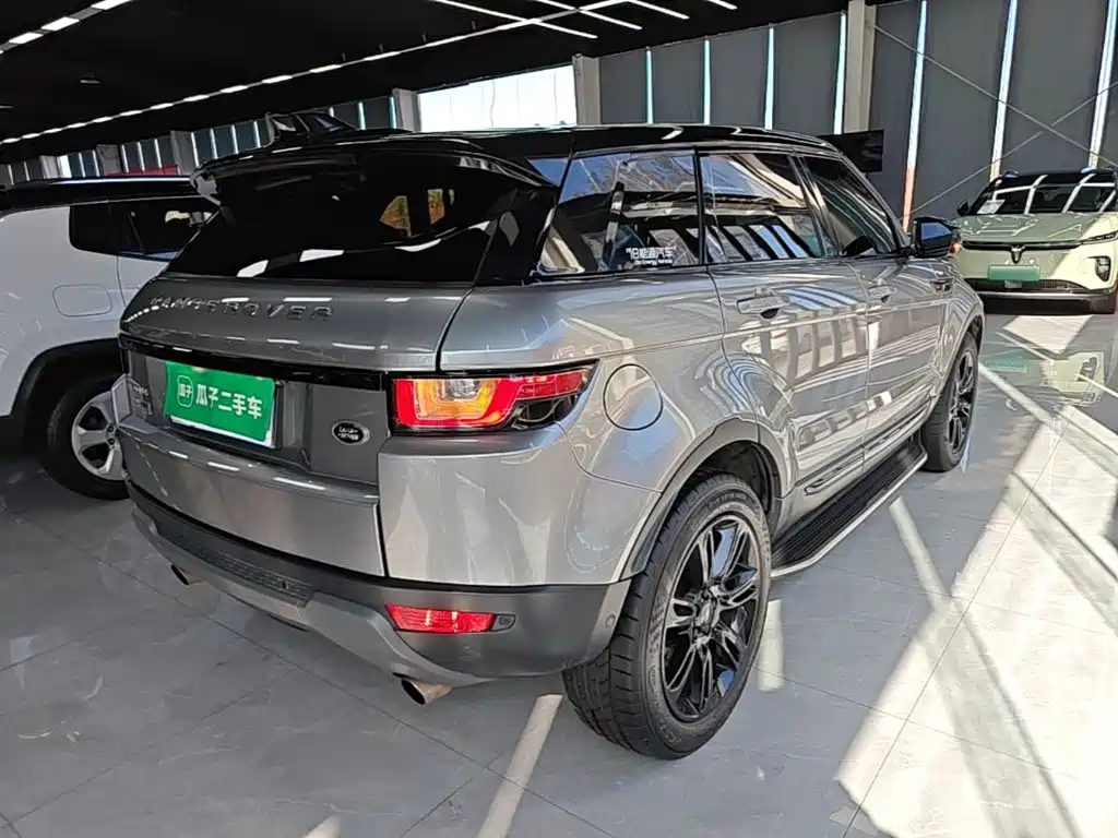 Land Rover Evoque — миниатюра 7