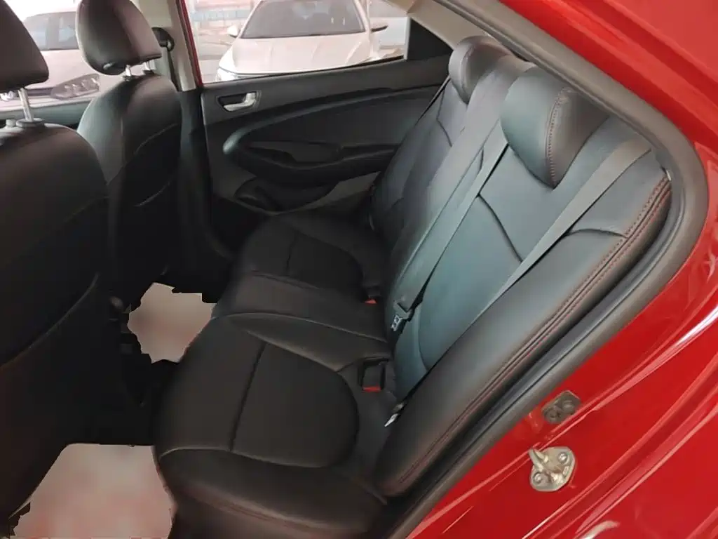Hyundai Verna — миниатюра 17