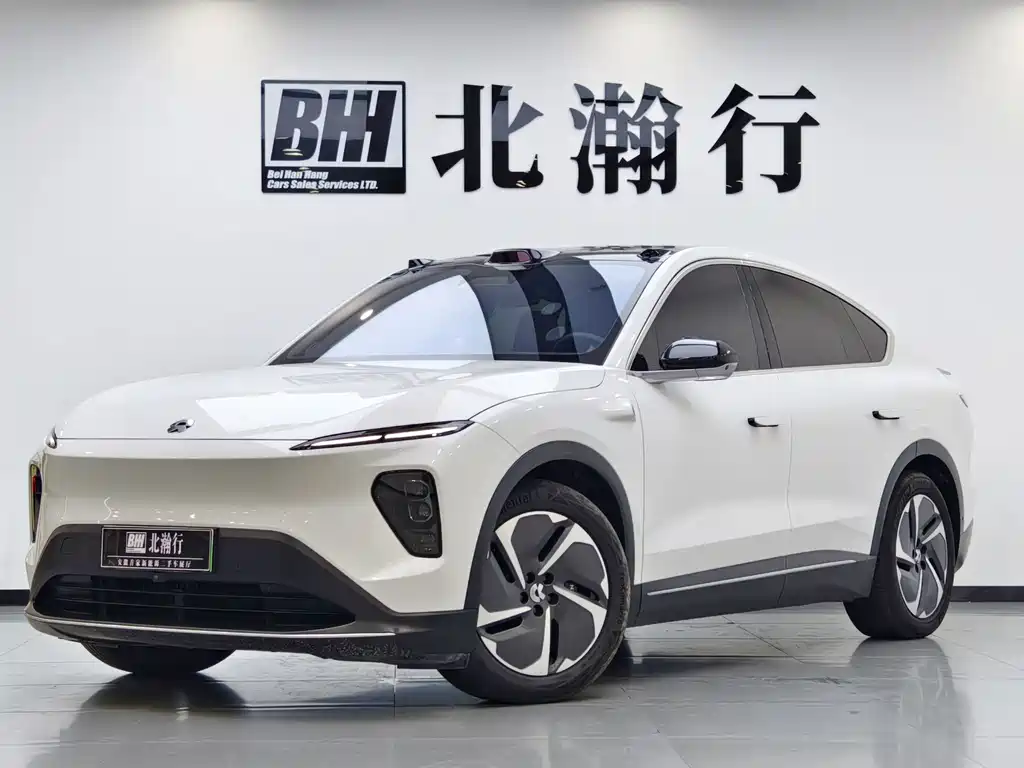 NIO EC7