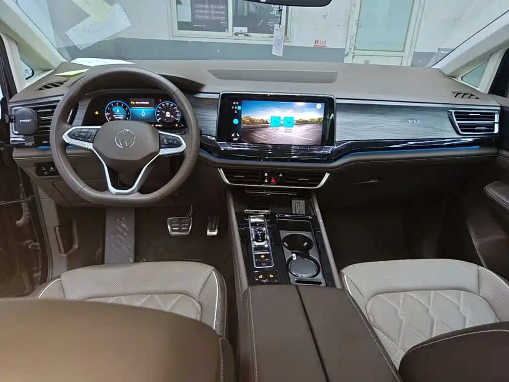 Volkswagen Viloran 2024 380TSI Luxury