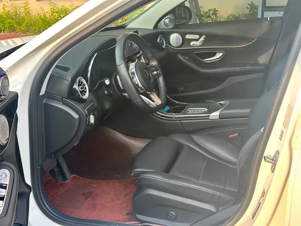 Mercedes-Benz C-Class — миниатюра 4