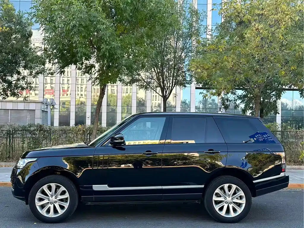 Land Rover Range Rover — миниатюра 5