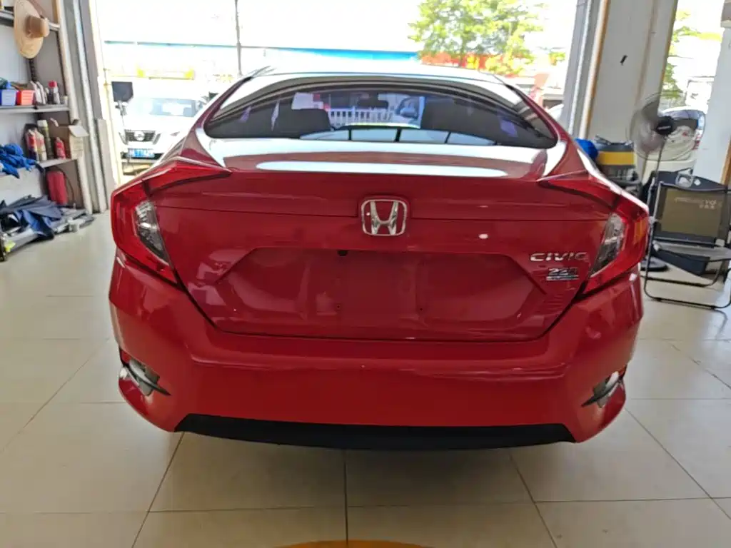 Honda Civic — миниатюра 6
