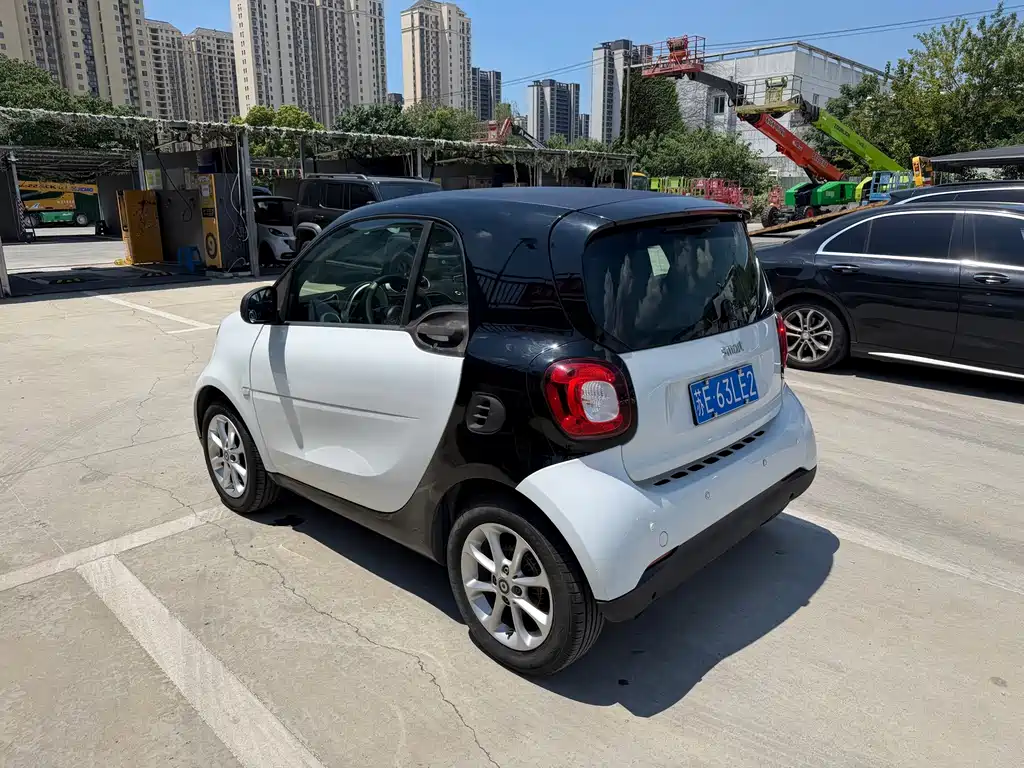 smart Smart Fortwo — миниатюра 6
