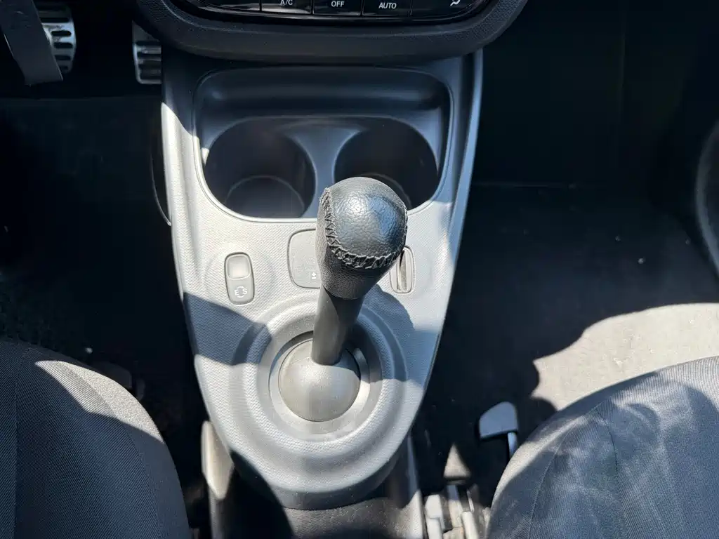 smart Smart Fortwo — миниатюра 12