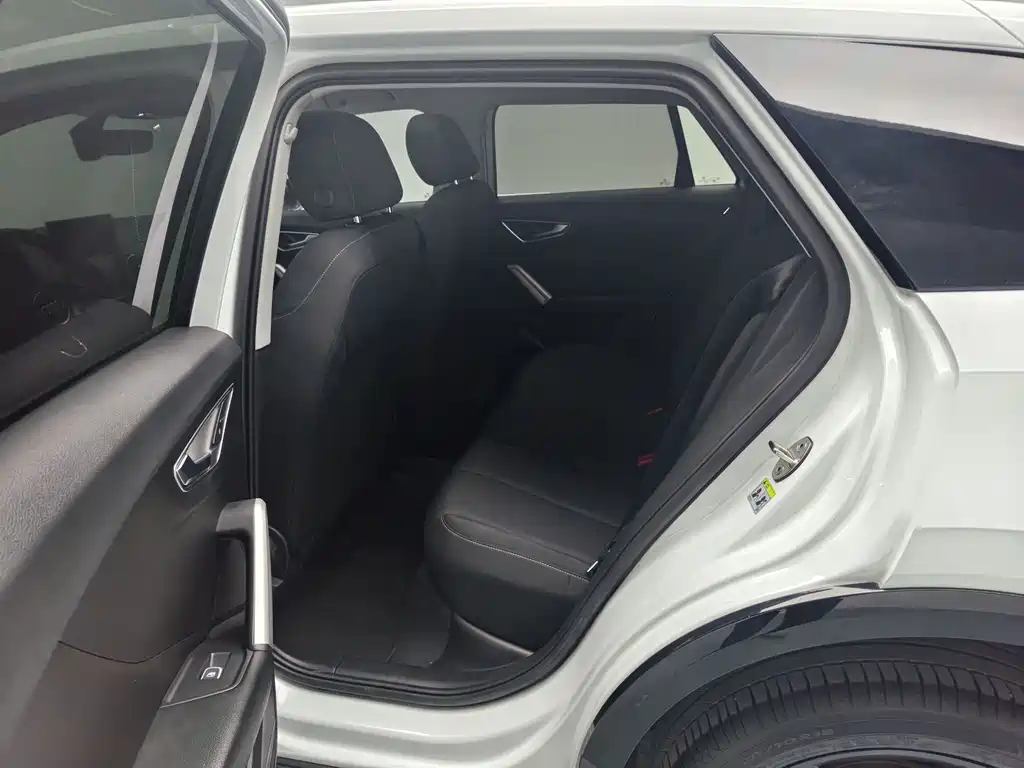 Audi Q2L — миниатюра 10