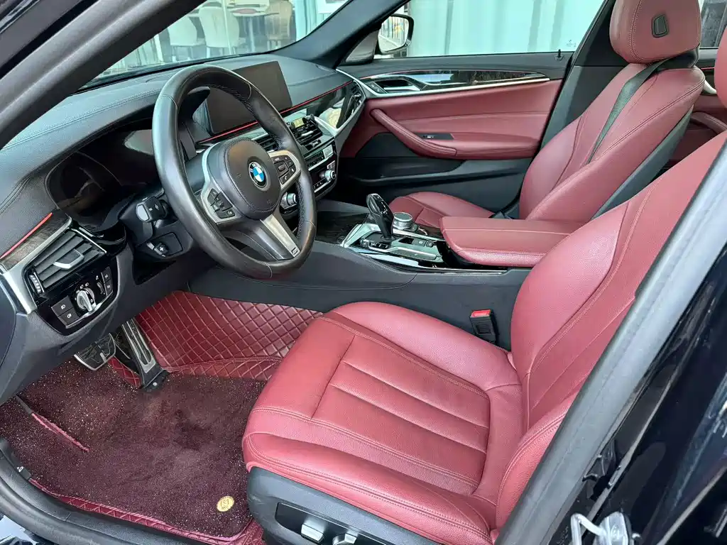 BMW 5 Series — миниатюра 7