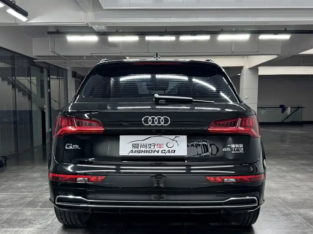 Audi Q5L — миниатюра 6