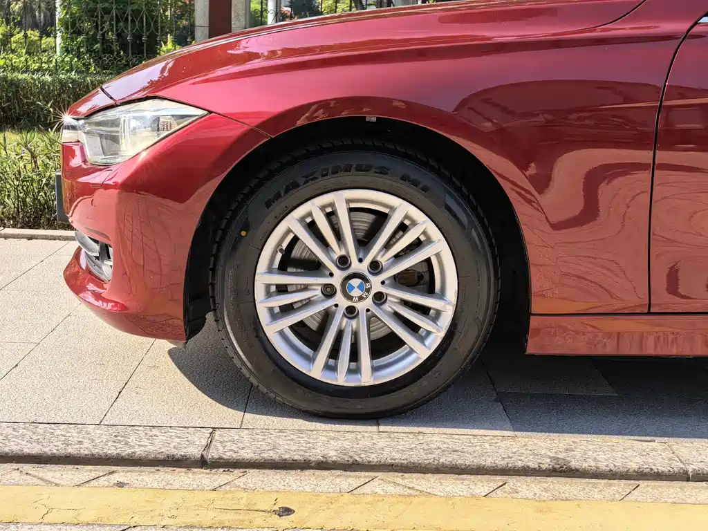 BMW 3 Series — миниатюра 8