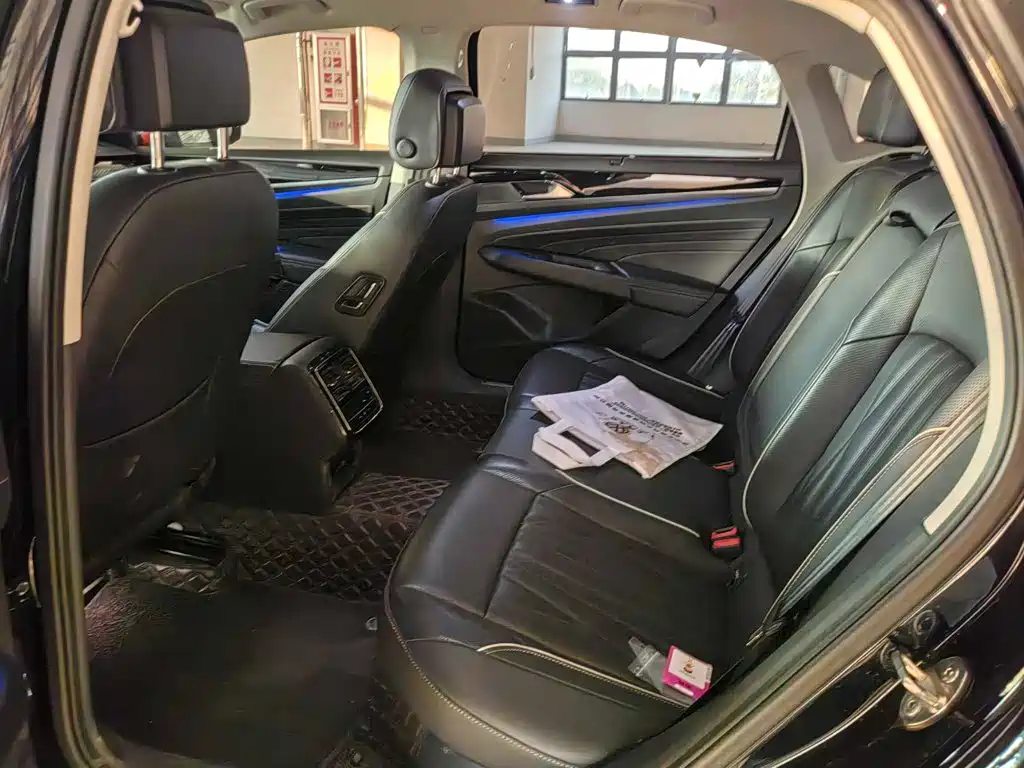 Volkswagen Passat — миниатюра 9
