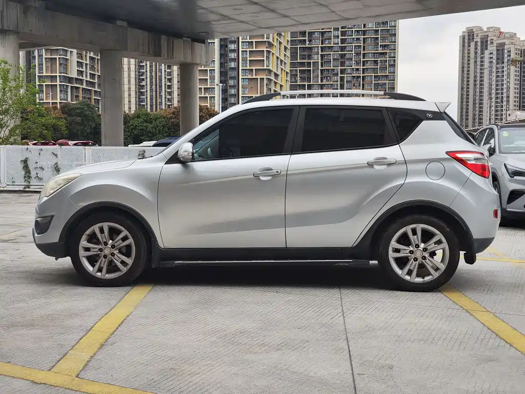 Changan CS35 2012 1.6L MT Luxury IV