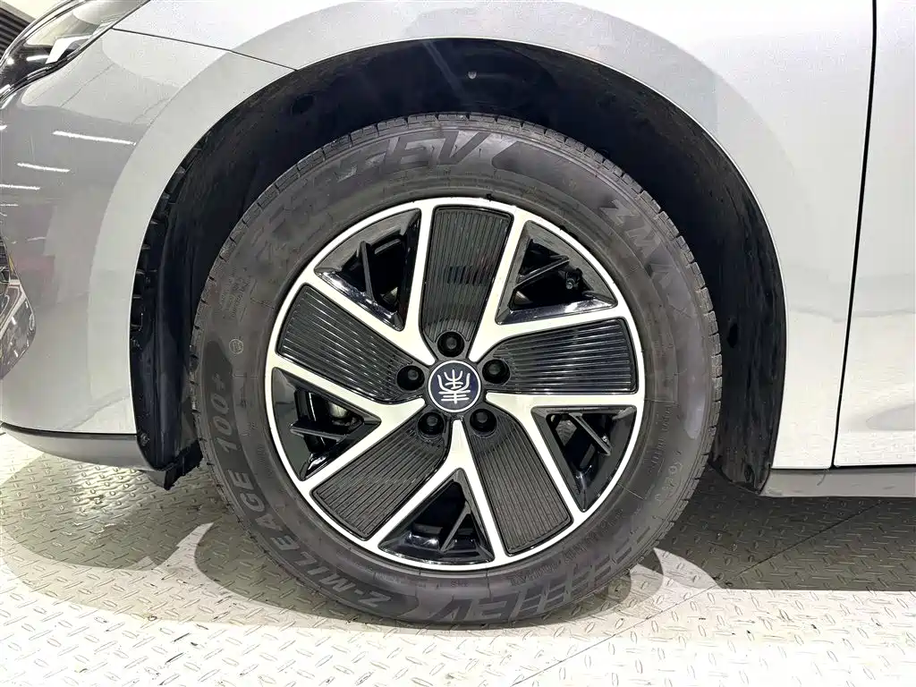 BYD Qin L — миниатюра 9