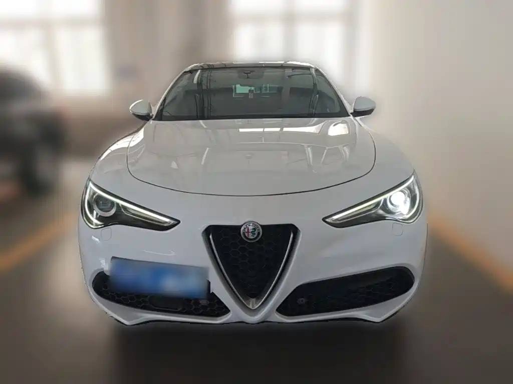 Alfa Romeo Stelvio — миниатюра 5
