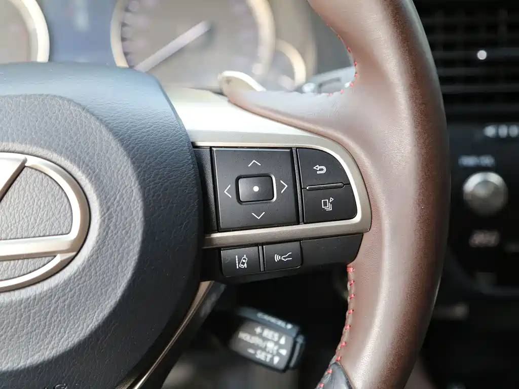 Lexus RX — миниатюра 15