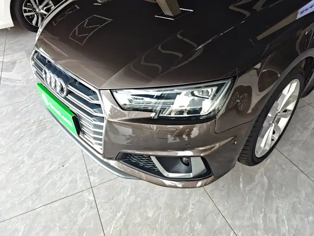 Audi A4L — миниатюра 24