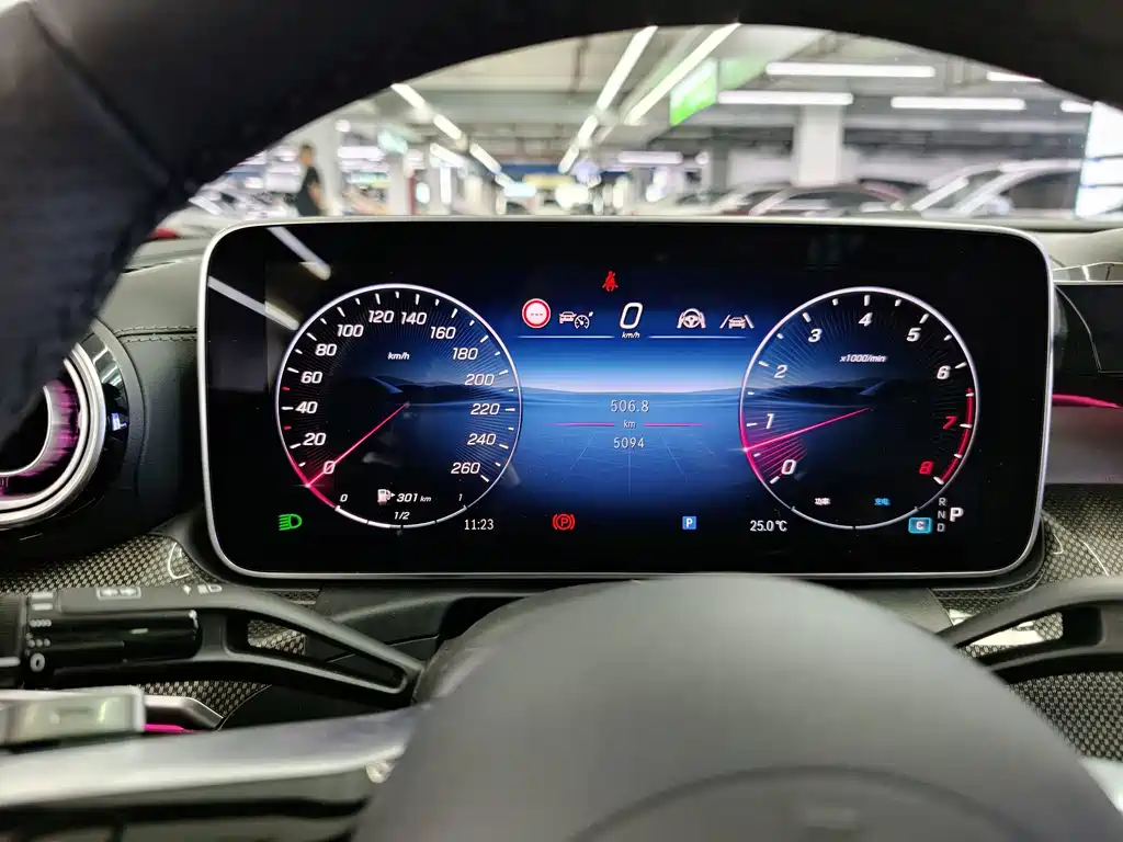 Mercedes-Benz C-Class — миниатюра 13