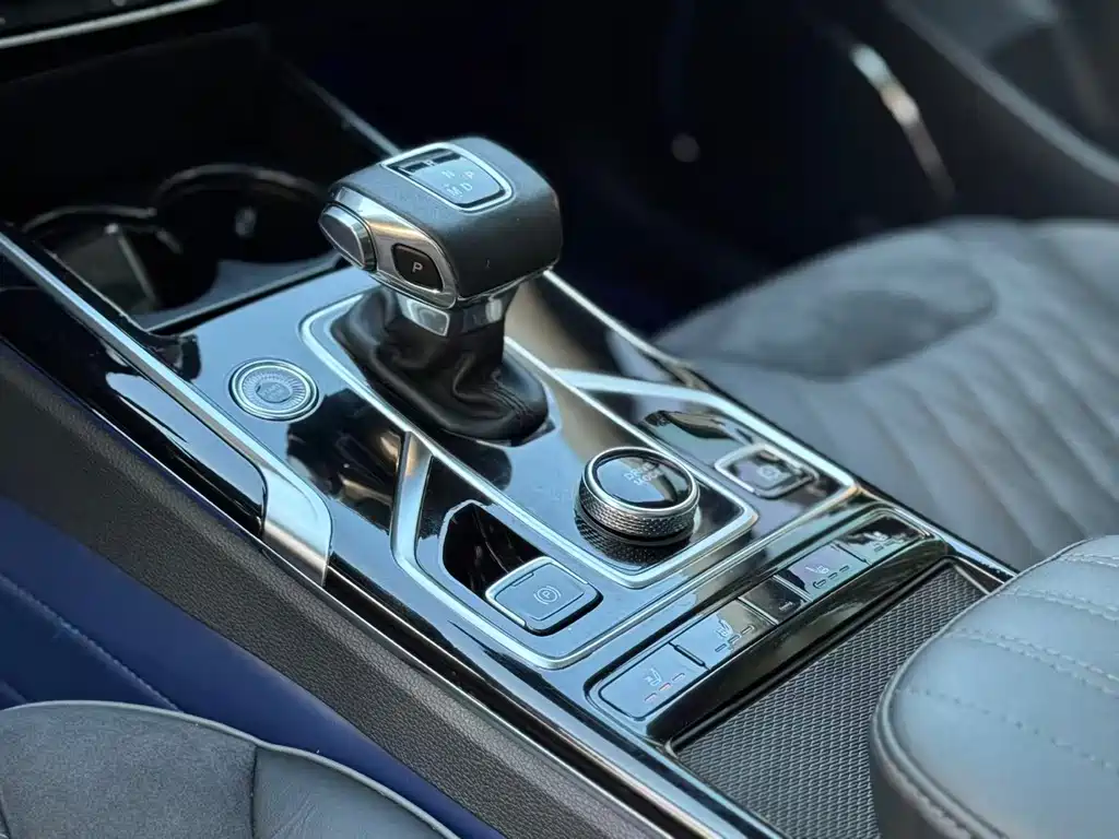 Hongqi Hongqi HS5 — миниатюра 17