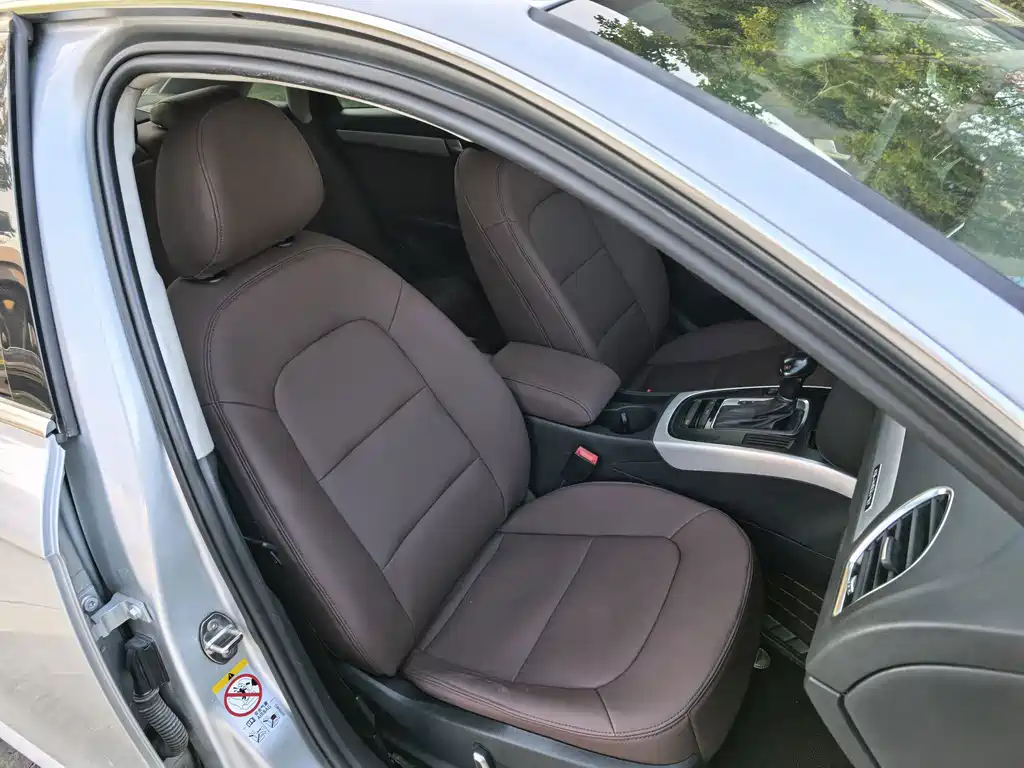 Audi A4L — миниатюра 5