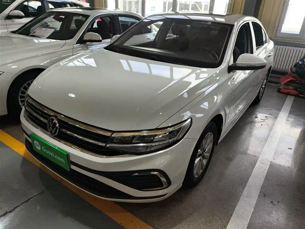 Volkswagen Bora 2023