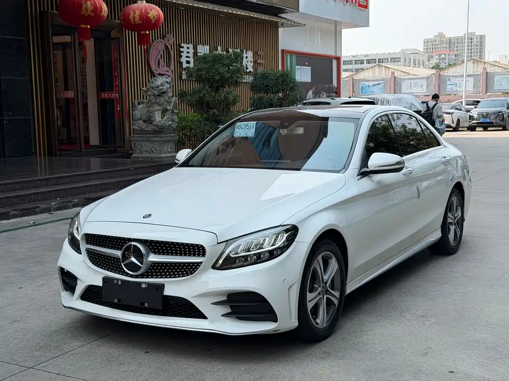 Mercedes-Benz C-Class 2019