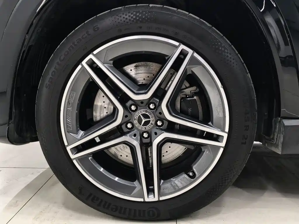 Mercedes-Benz GLS — миниатюра 29