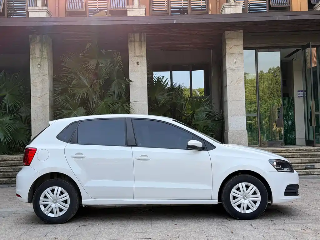 Volkswagen Polo — миниатюра 7